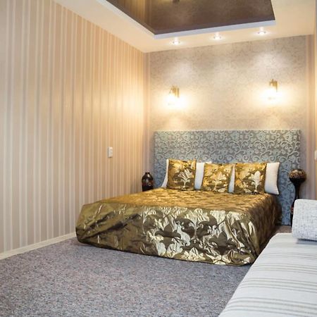 Apartment Lux Near Most-City 第聂伯罗彼得罗夫斯克 外观 照片